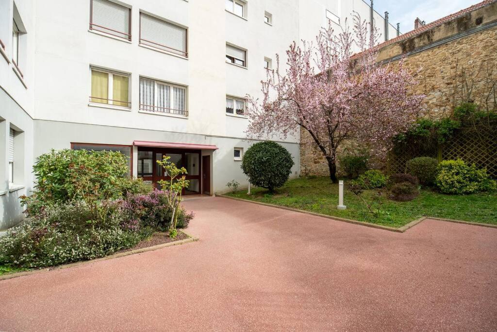 Grand Studio L Parking Prive L Centre Ville Limoges Buitenkant foto